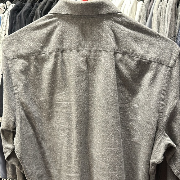 Burberry button up shirt - Picture 7 of 8